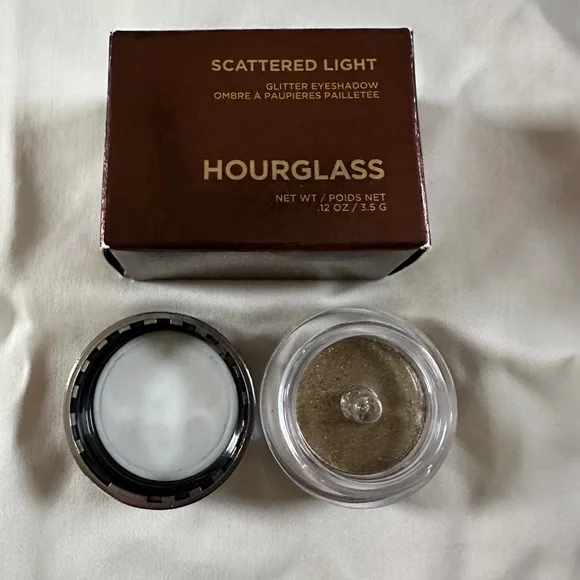 Hourglass Scattered Light Glitter Eyeshadow - Vivid - Picture 3 of 6